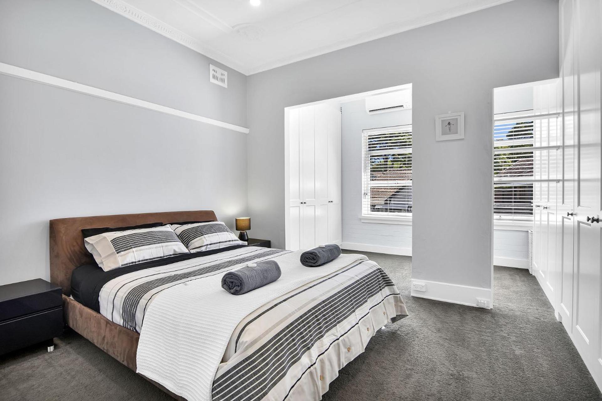 Stylish, Sunny & Spacious 2 Bedroom Apartment, Mosman Sydney Buitenkant foto