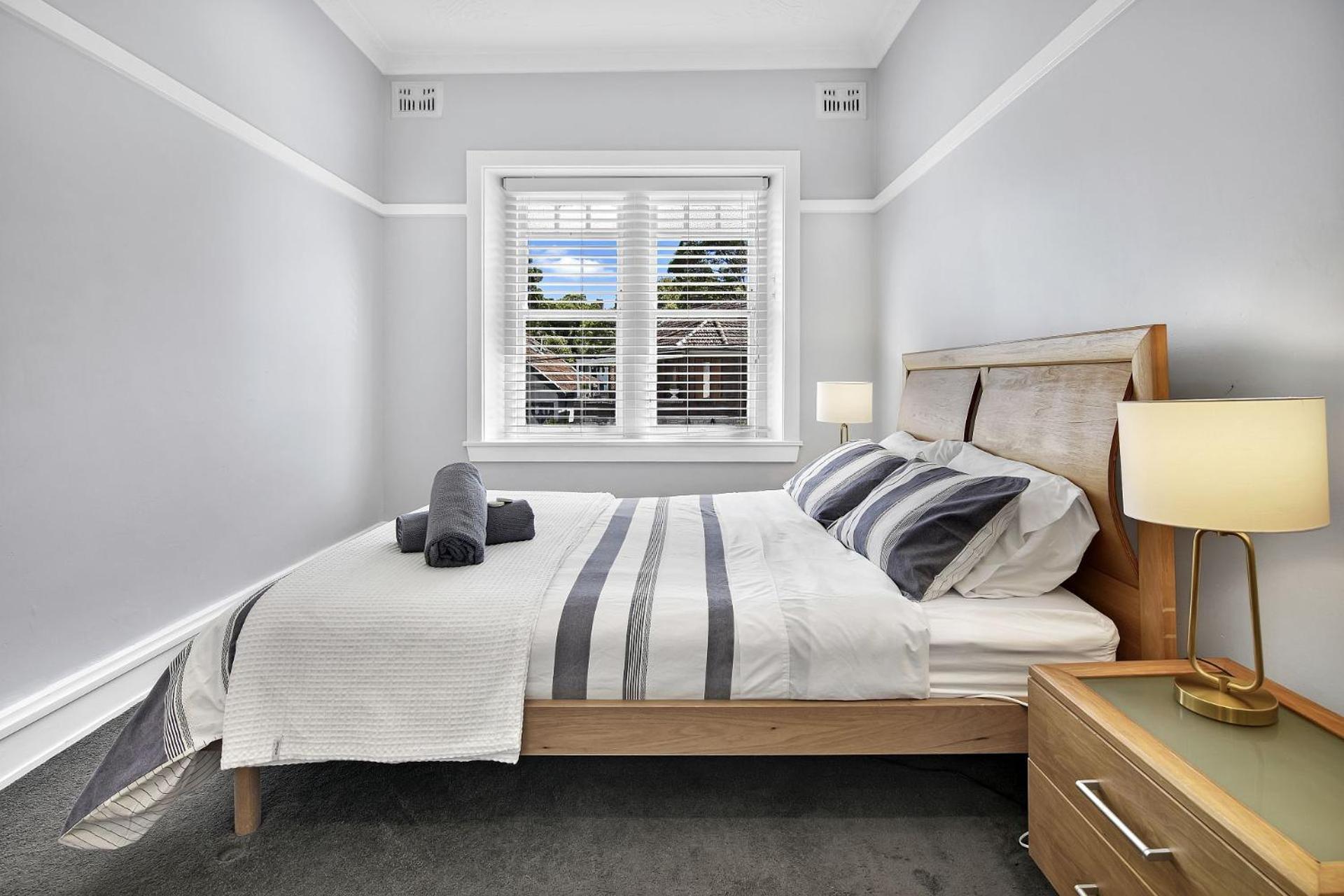 Stylish, Sunny & Spacious 2 Bedroom Apartment, Mosman Sydney Buitenkant foto